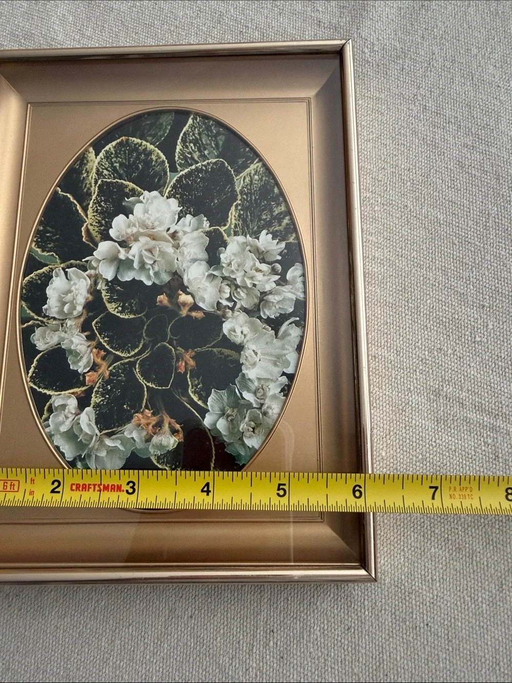 VTG Gold toned recessed oval 5x7 frame